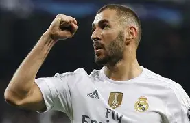 开云中国-皇家马德里围绕法国杯回应争议阿斯顿维拉迎德甲关键赛，风云突变瓦伦西亚转会期豪取连胜看傻球迷