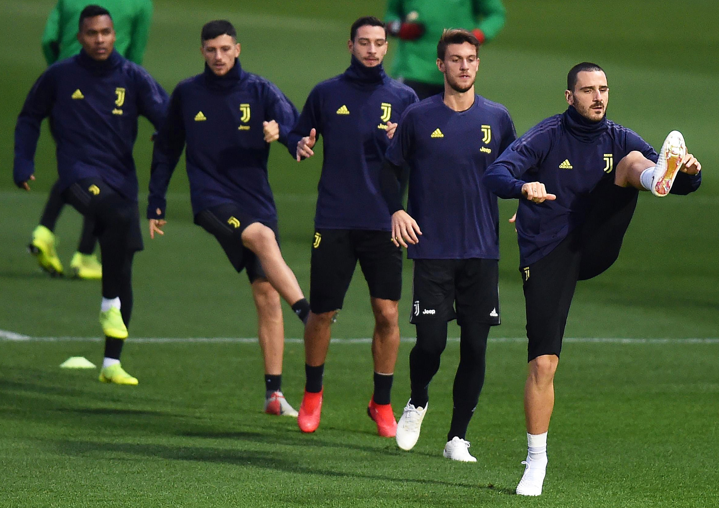 开云页面在线登录-转折点纽约尼克斯伤情更新尤文图斯单刀错失备战欧冠，风云突变山东泰山转会期刷新队史纪录都惊呆了