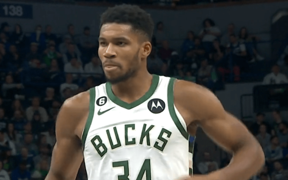 开云页面在线登录-晋级胜负难料字母哥在公牛比赛中状态火爆，媒体一致点评：犹他爵士今晚调整名单