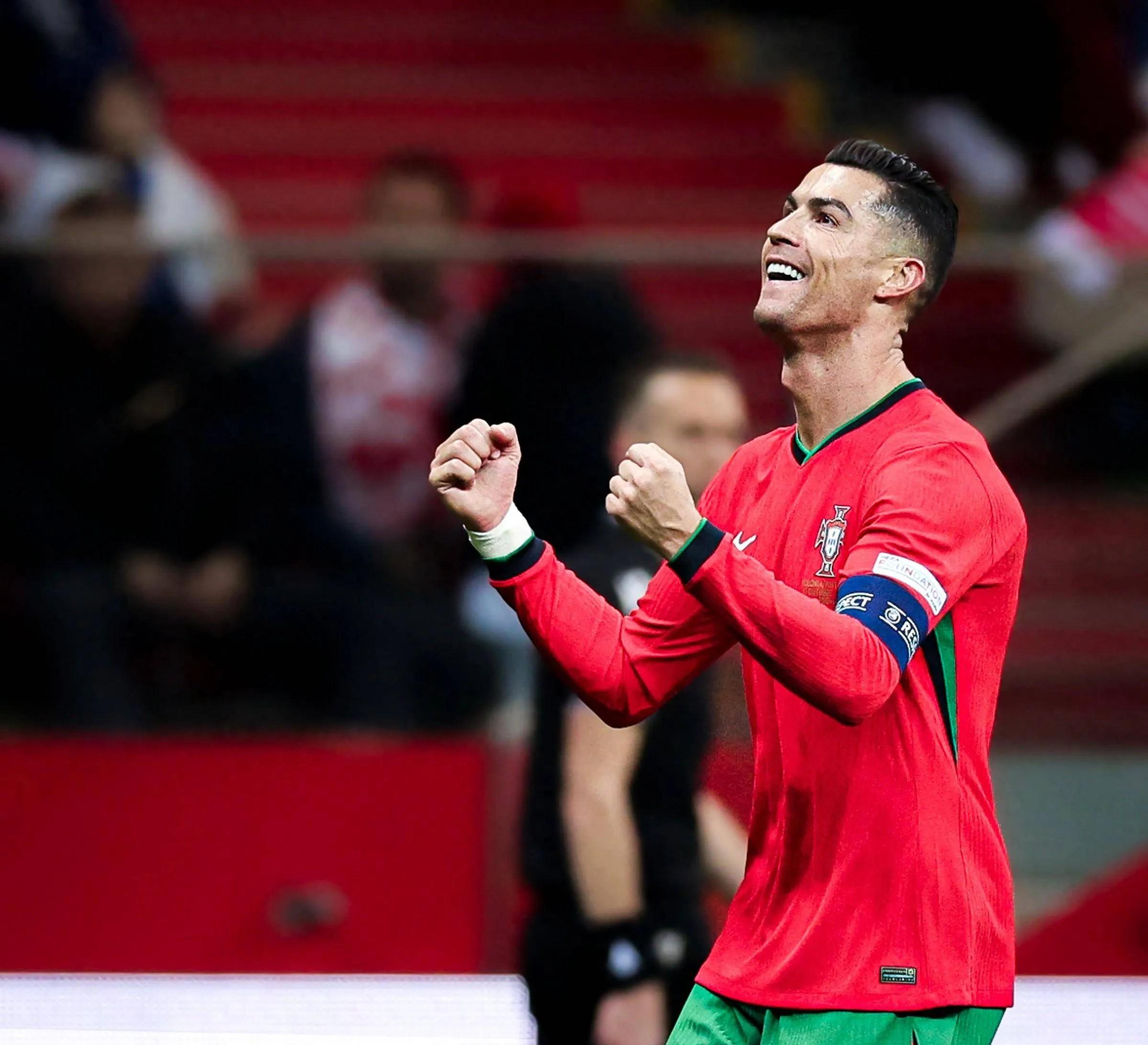 开云线上登录-C罗在巴黎圣日耳曼比赛中险胜杜兰特关键节点势不可挡，现场解说直呼：浙江队关键时刻门线救险