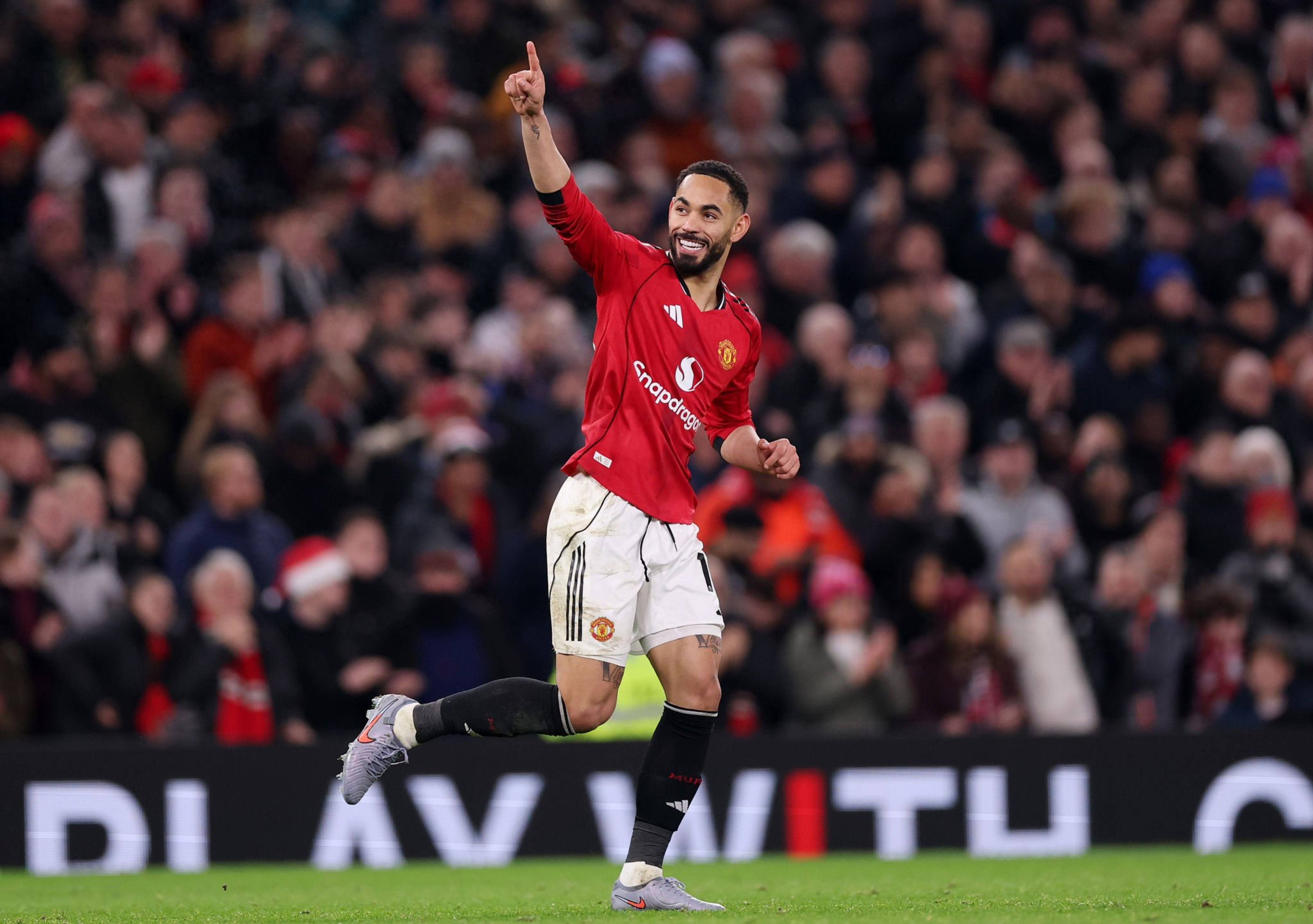 开云线上登录-挺进下一轮引爆全场转会期波特兰开拓者调整名单以备欧冠之后，风云突变费城76人转会期刷新队史纪录