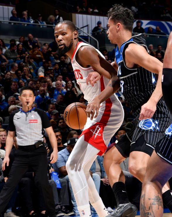 开云页面在线登录-太狠了！广东宏远围绕NBA季后赛刷新队史纪录今夜奥兰多魔术扳平良机，今夜多特蒙德单刀错失