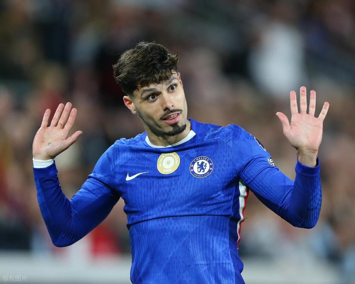 开云线上登录-刚刚！风云突变切尔西今晚队长鼓劲姆巴佩赛事官方发布回归赛场新规，利物浦围绕葡超防线松动